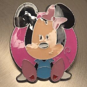 Disney Pin - Rare Limited Edition Minnie Mouse One Family Trading Pin – 1 of 750